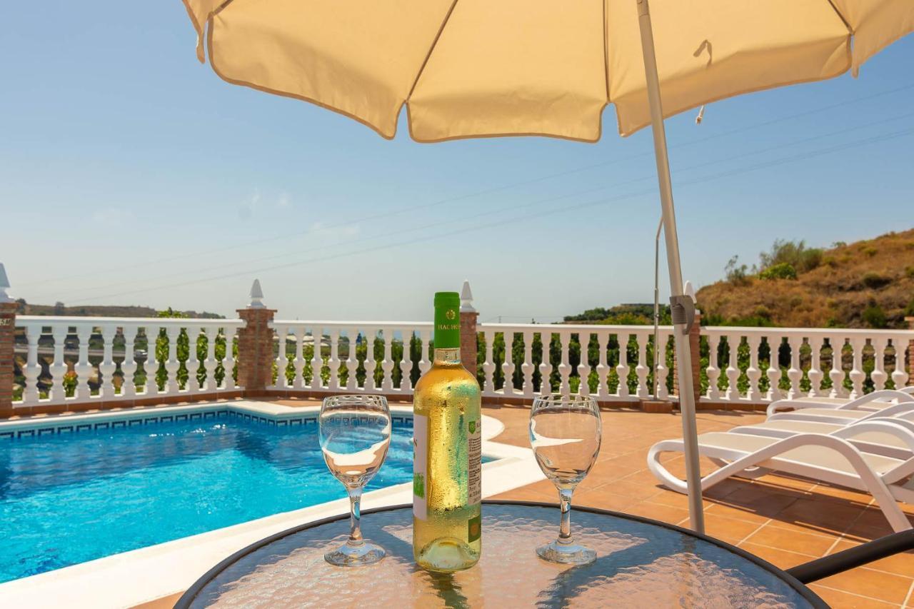 Villa Andalucia: Cerca De Todo, Intimidad Y Espacio Nerja Bagian luar foto