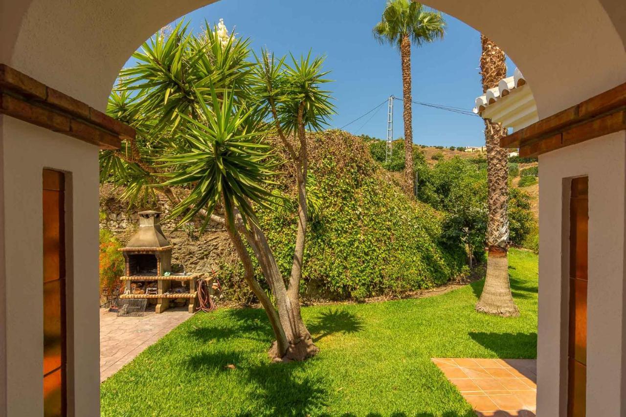 Villa Andalucia: Cerca De Todo, Intimidad Y Espacio Nerja Bagian luar foto