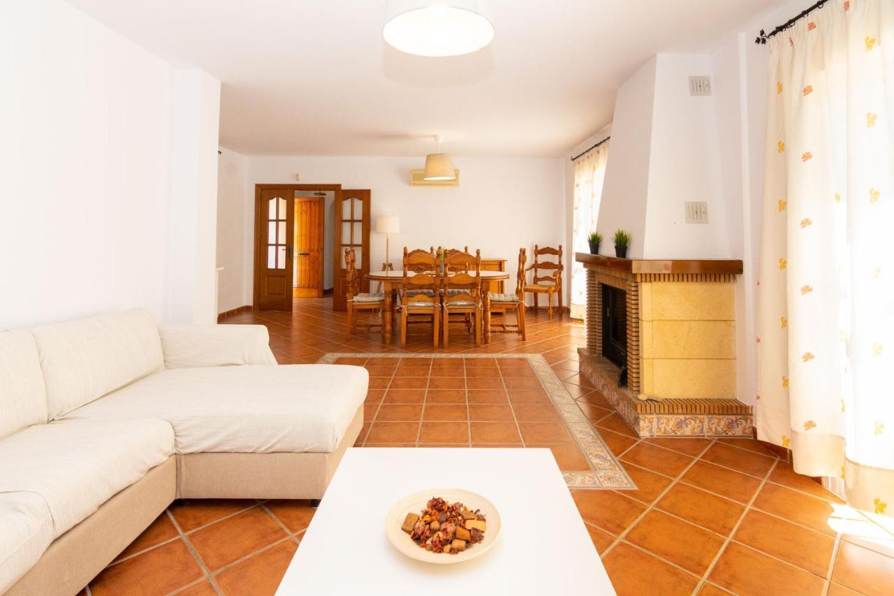Villa Andalucia: Cerca De Todo, Intimidad Y Espacio Nerja Bagian luar foto