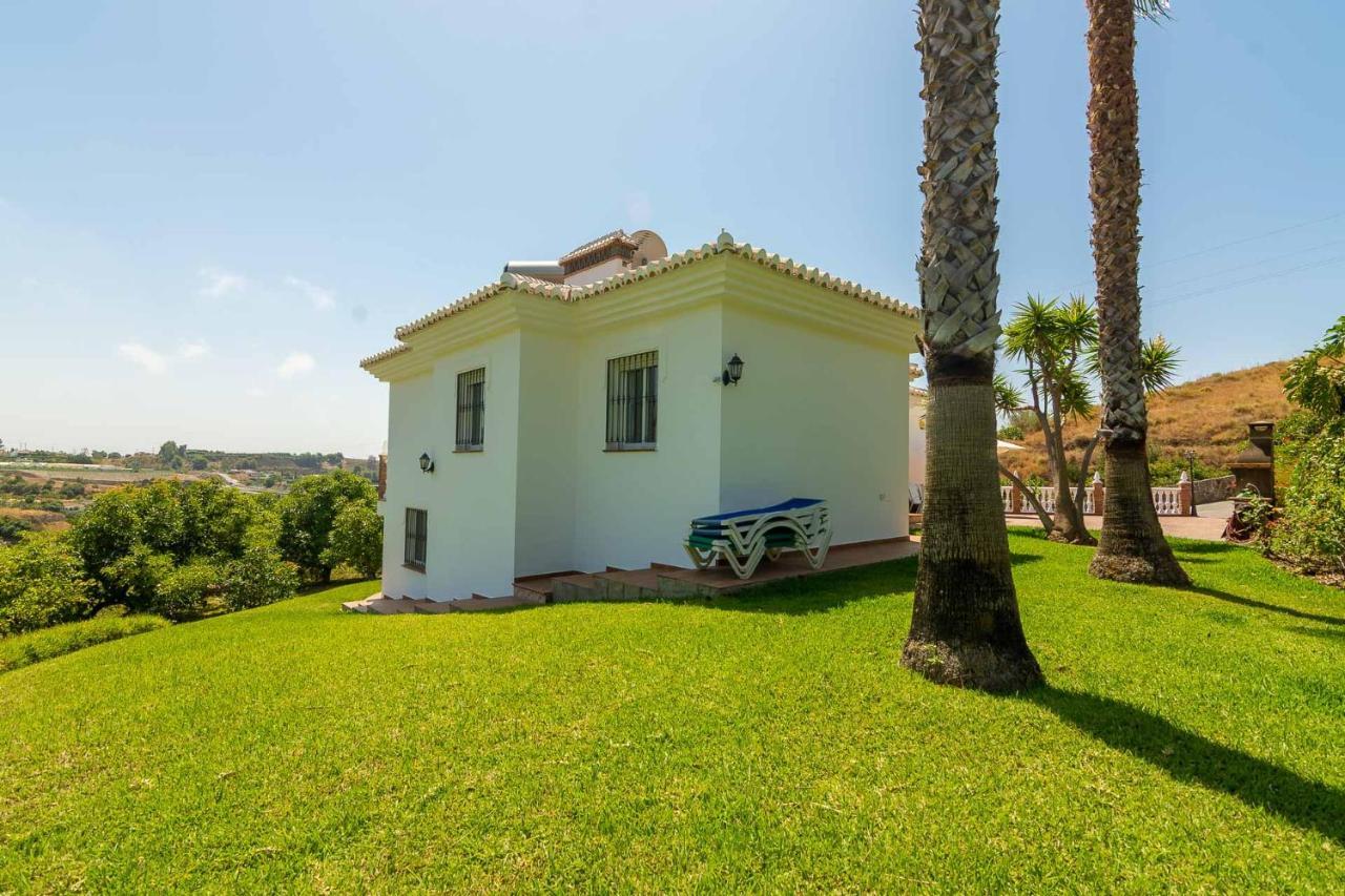 Villa Andalucia: Cerca De Todo, Intimidad Y Espacio Nerja Bagian luar foto